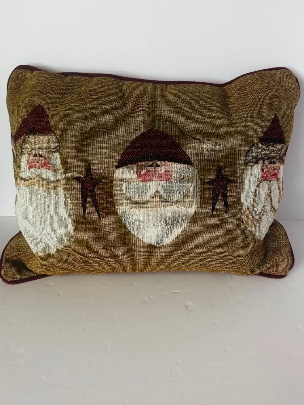 Fiddlestix Tapestry Christmas Primitive Santa 16x12